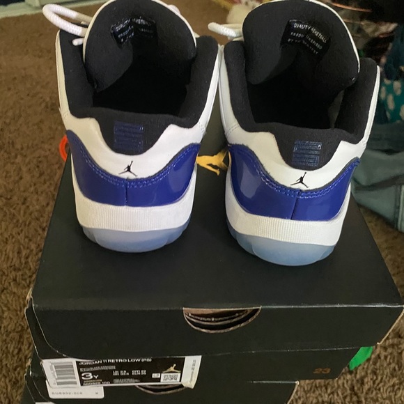 Jordan 11 low concord sketch youth size - Picture 3 of 3